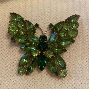 Vintage butterfly jeweled broach Brand Weiss.